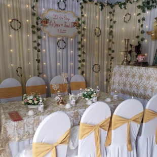 Trang trí gia tiên Cần Đước