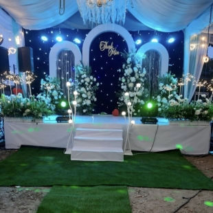 Rạp sân khấu Cần Đước